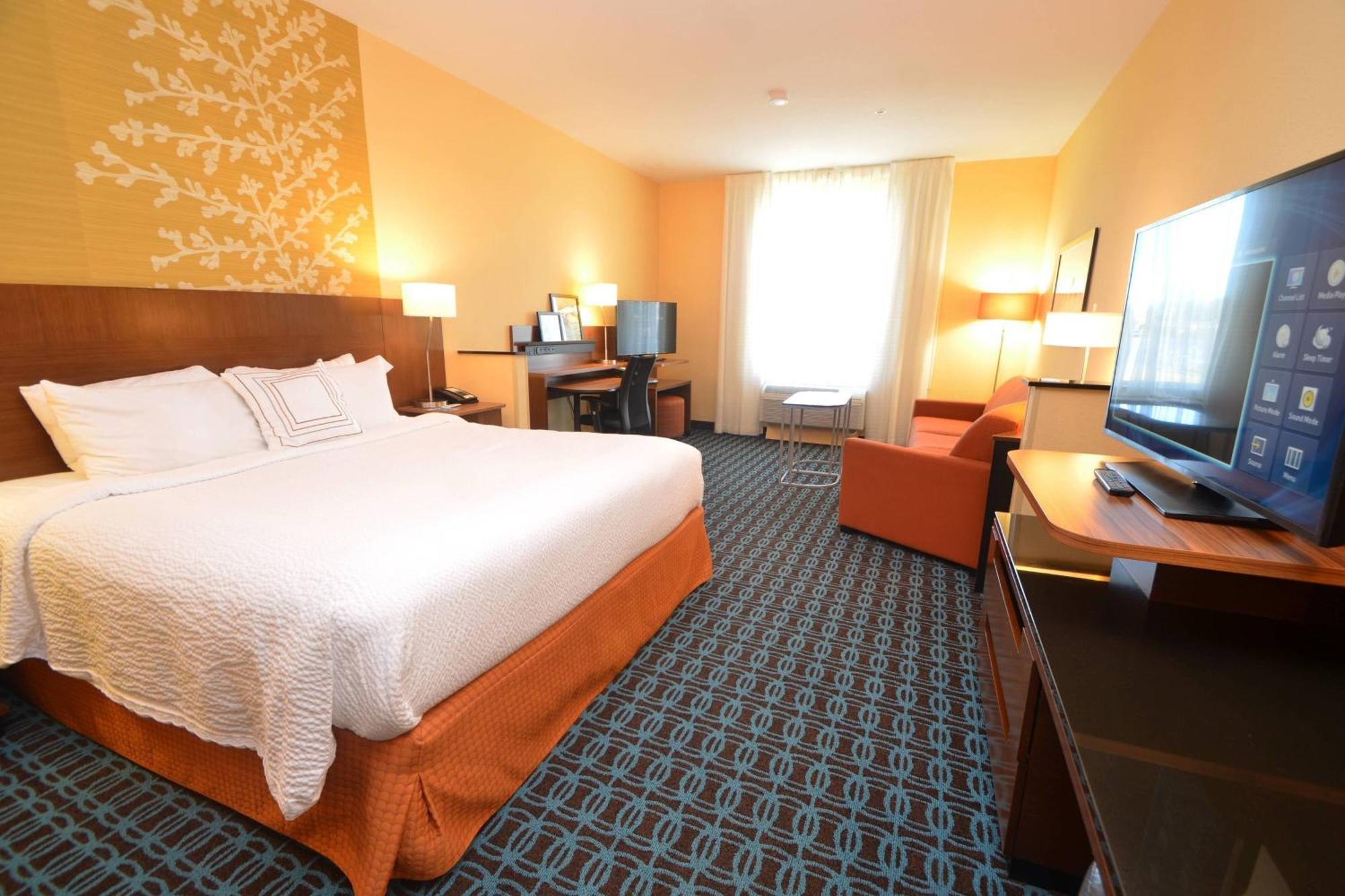 Fairfield Inn & Suites By Marriott Chincoteague Island Waterfront Exterior photo